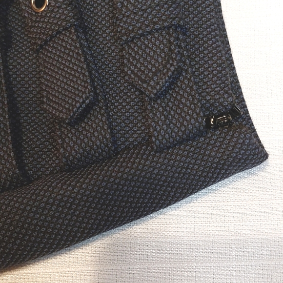 Worthington midi, sz 8, wrap navy blue skirt with 5 buckle design on waist side - Picture 4 of 6